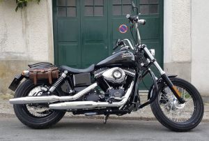 Sacoche Myleatherbikes Harley Dyna Street Bob_187